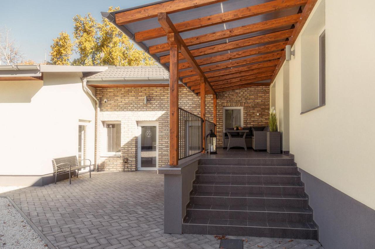 Ella Sun Apartman Makó Exterior foto